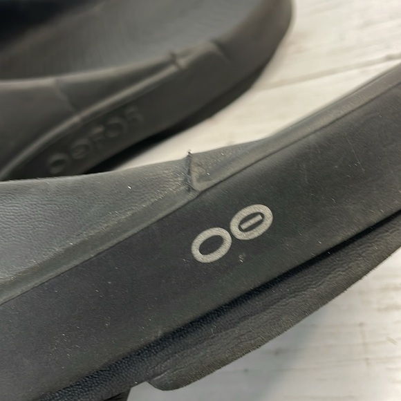 Oofos OOahh Slide Sandals - Picture 8 of 11